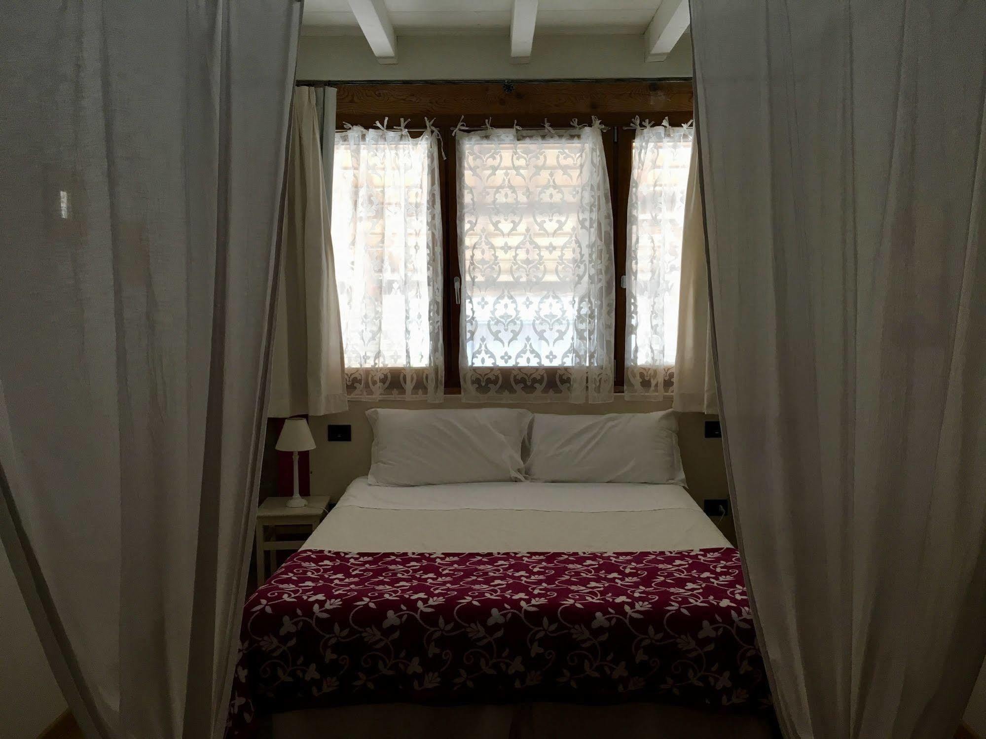Agriturismo Corte Rocca San Giorgio di Mantova Ngoại thất bức ảnh