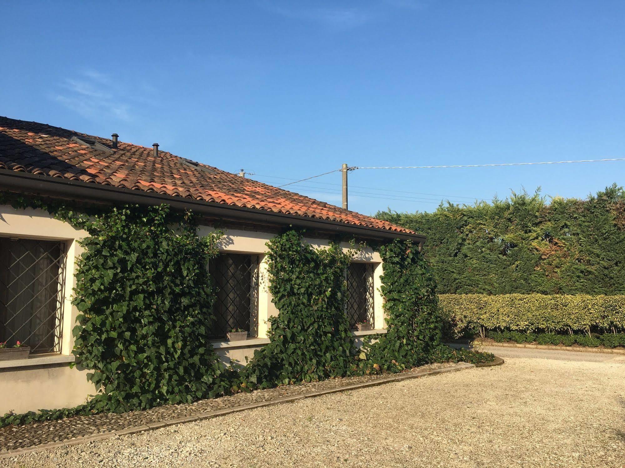 Agriturismo Corte Rocca San Giorgio di Mantova Ngoại thất bức ảnh
